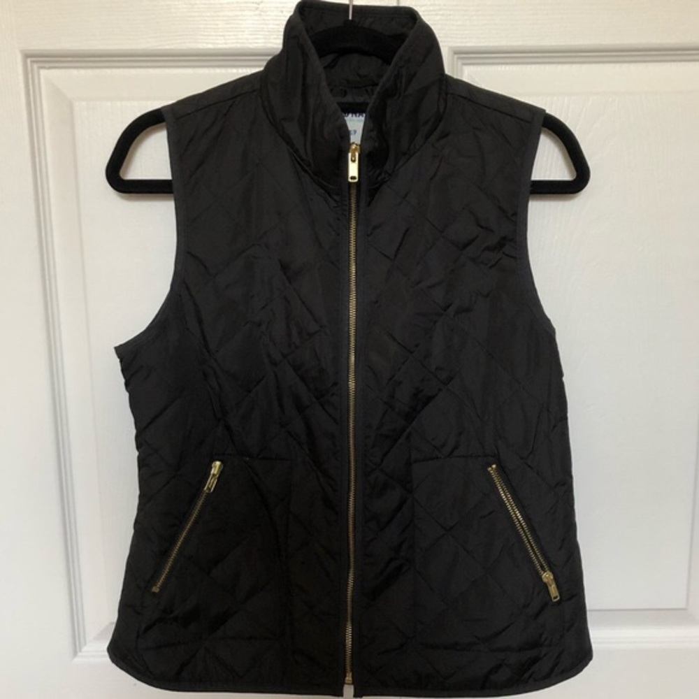 Old Navy black quilted vest